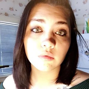 Meet your Posher, Breanna